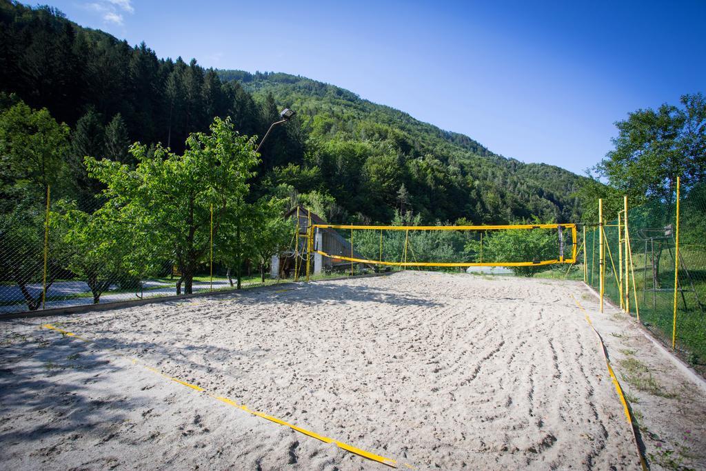 Guest House Gostisce Gacnk V Logu Cerkno Exteriör bild