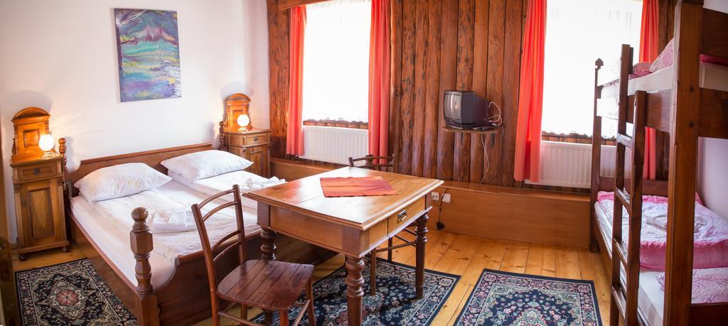 Guest House Gostisce Gacnk V Logu Cerkno Rum bild