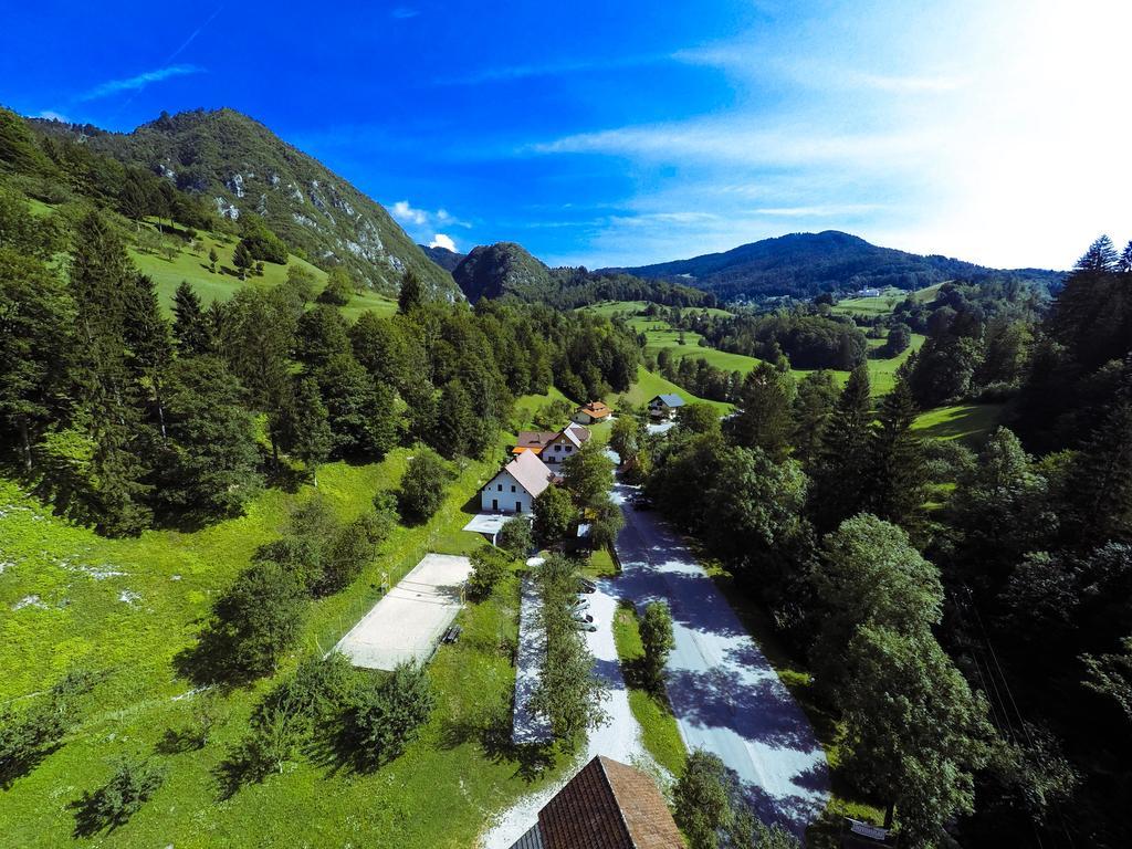 Guest House Gostisce Gacnk V Logu Cerkno Exteriör bild