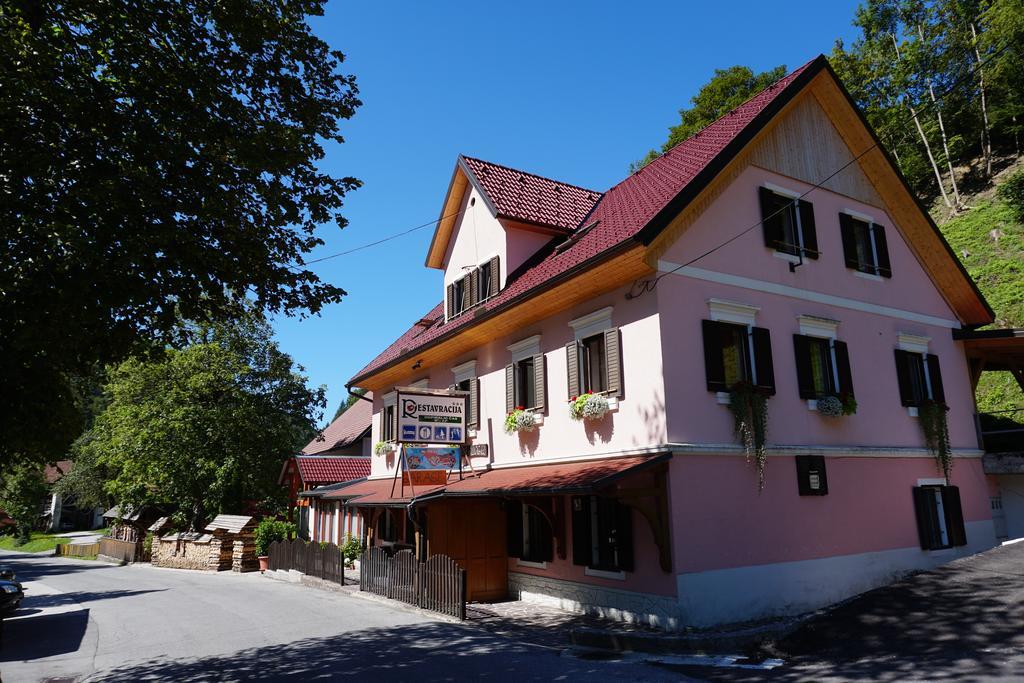 Guest House Gostisce Gacnk V Logu Cerkno Exteriör bild